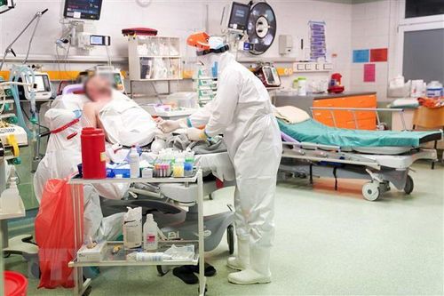Dịch COVID-19: Vaccine có hiệu quả khác nhau với các biến thể chính