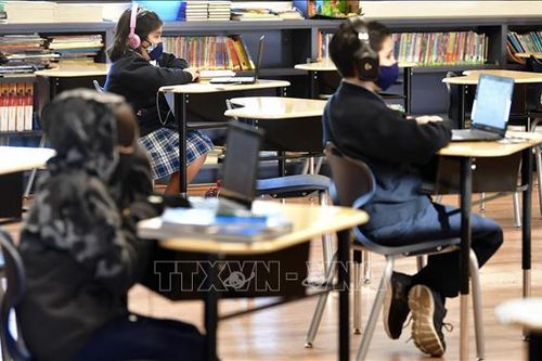 Mỹ chi 10 tỷ USD cho xét nghiệm COVID-19 tại các trường học