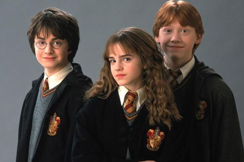 Khám phá những con số doanh thu ấn tượng gắn liền trong 'vũ trụ huyền bí' Harry Potter