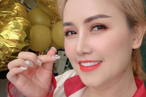 Bị chê 'đen như tam thất', cô Xuyến của 'Về nhà đi con' đáp trả anti-fan cực gắt