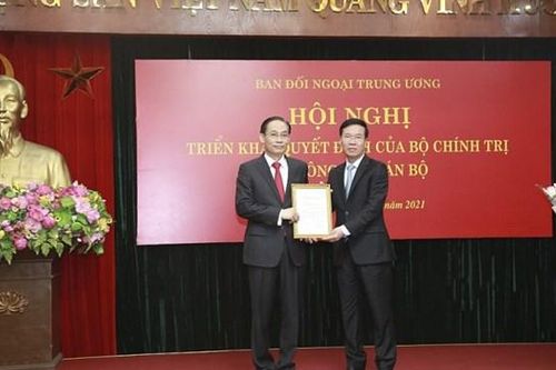 Thứ trưởng Bộ Ngoại giao làm Trưởng ban Đối ngoại Trung ương
