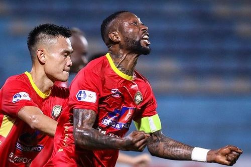 Hoàng Vũ Samson liên tiếp gieo sầu cho đội bóng cũ