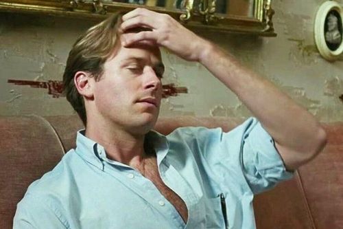 Tài tử Armie Hammer bị cáo buộc hiếp dâm