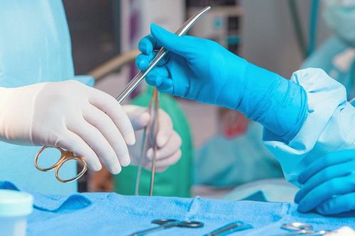 Cơ sở chăm sóc da tại TP.HCM ngang nhiên phẫu thuật thẩm mỹ