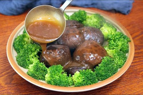 Tự làm món nấm sốt dầu hào