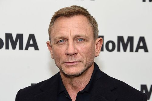 007 của Daniel Craig xuất hiện trong hài kịch truyền hình