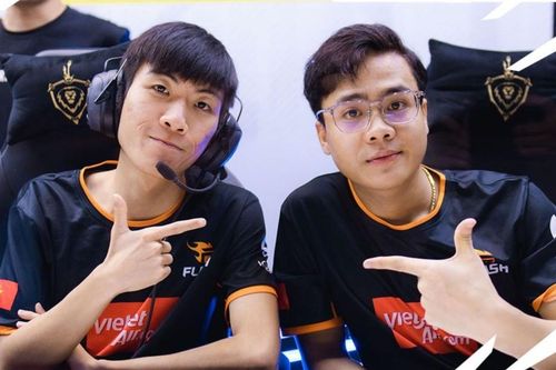 Team Flash hủy diệt đội á quân AOG