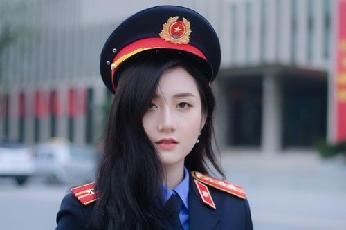 Nữ thủ khoa đầu ra của ĐH Kiểm sát Hà Nội