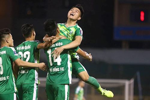 Thánh Gióng... có 'bay' lên V-League?