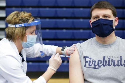 Dịch Covid-19: Mỹ có thể cán mốc 100 triệu liều vaccine vào tuần tới