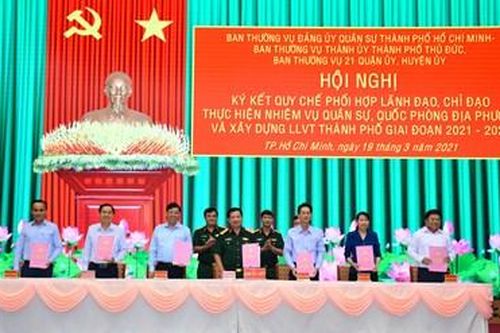 Phối hợp lãnh đạo, chỉ đạo thực hiện nhiệm vụ quân sự, quốc phòng, xây dựng lực lượng vũ trang