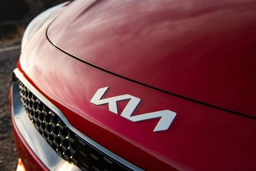 Mỹ: Xe Kia đời 2022 có logo mới