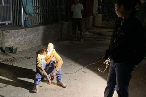 Con chém bố nhập viện vì 'phê' ma túy