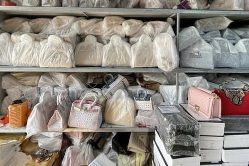 Triệt phá kho hàng giả lớn nhất miền Bắc, hàng không tăng trăm chuyến nội địa mỗi tuần