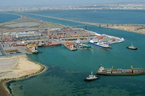 Tunisia đàm phán bán quyền khai thác cảng dầu Skhira