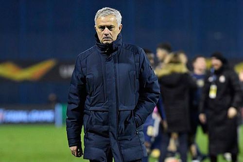 CĐV Tottenham nổi giận đòi sa thải Jose Mourinho