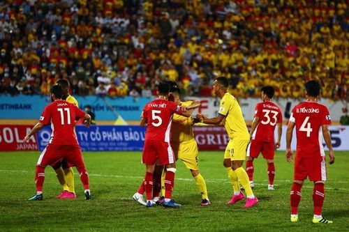 Video bàn thắng Nam Định 1-2 Viettel