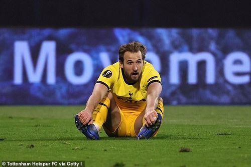 Europa League: Arsenal hú vía vào tứ kết, Tottenham bị loại