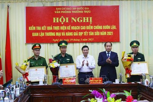 Chống buôn lậu và gian lận thương mại ở tuyến biên giới