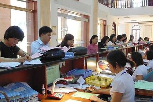 Nhiều công chức, viên chức tiếp tục hưởng cơ chế tiền lương đặc thù