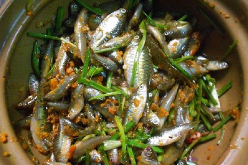 Kho cá tuyệt đối không làm điều vẫn hay làm này thì cá mới ngấm sâu từng thớ thịt, đậm vị, săn chắc