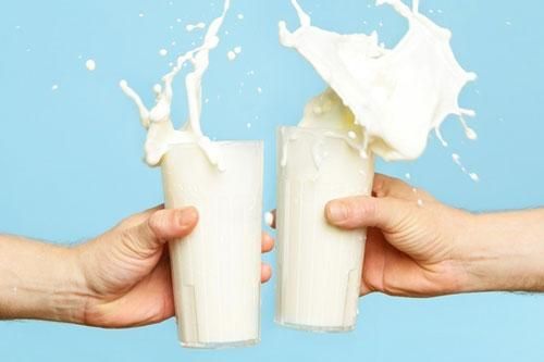 Uống sữa vào thời điểm này tốt hơn dùng nhân sâm cả 10 năm
