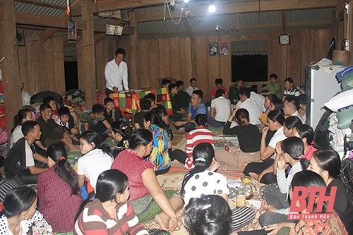 Hội Nông dân huyện Mường Lát nâng cao nhận thức pháp luật cho hội viên