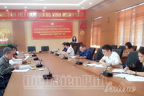 Dân chủ, đúng luật, đúng quy định