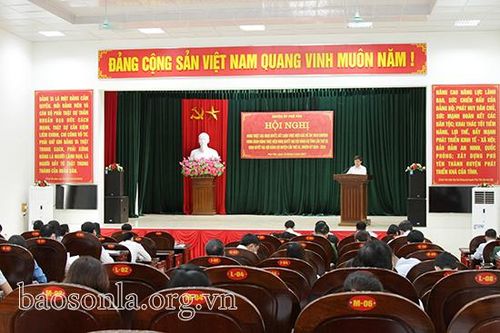 Phù Yên quán triệt, triển khai các nghị quyết đại hội đảng bộ các cấp