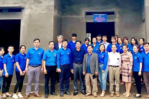 Huyện đoàn Chiêm Hóa khánh thành và bàn giao 'Ngôi nhà 26-3'