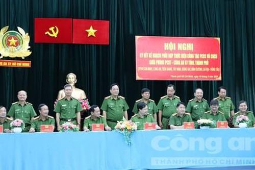 Công an 7 tỉnh, thành phía Nam ký kết phối hợp thực hiện PCCC&CNCH