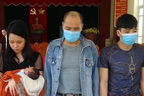 Bắt 3 đối tượng mua bán người, giải cứu một trẻ sơ sinh mới 11 ngày tuổi