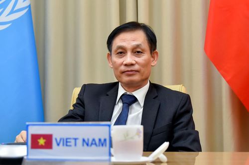 Thứ trưởng Bộ Ngoại giao Lê Hoài Trung giữ chức Trưởng Ban Đối ngoại Trung ương
