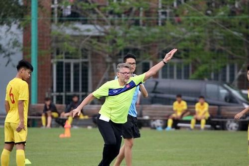 ĐT U18 Việt Nam nỗ lực để 'không ai bị bỏ lại phía sau'