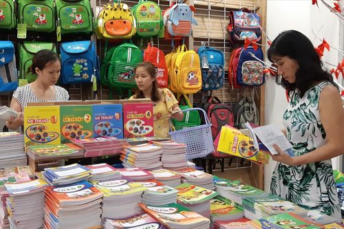 TPHCM gấp rút chọn sách giáo khoa
