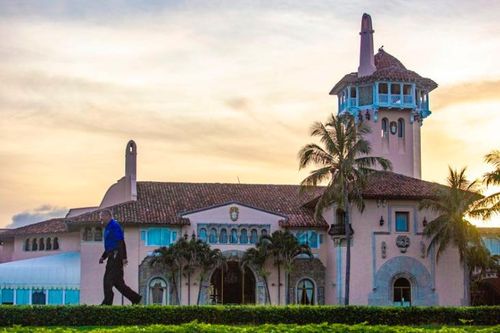 Khu nghỉ dưỡng của ông Trump bị đóng cửa một phần vì COVID-19