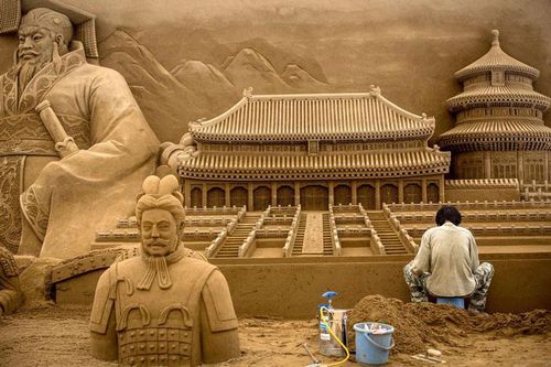 Ngắm những tác phẩm điêu khắc tuyệt đẹp làm từ cát