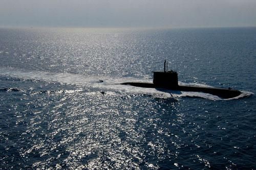 Nga đưa cả 6 tàu ngầm Varshavyanka ra Biển Đen 'săn' tàu NATO