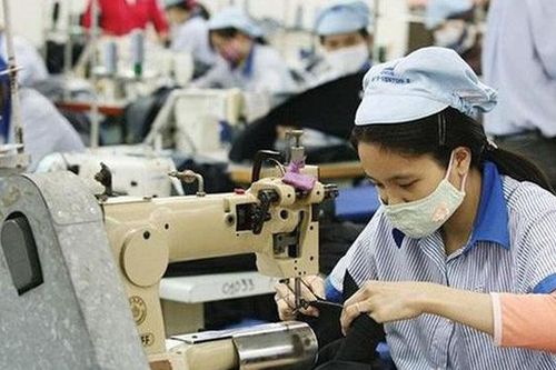 Doanh nghiệp dệt may đề xuất không tăng lương tối thiểu vùng năm 2021
