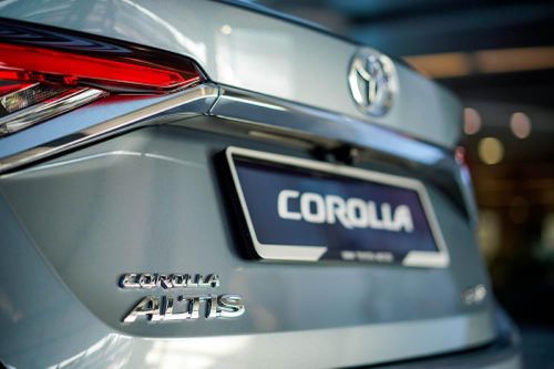 Corolla Altis bị triệu hồi tại Việt Nam vì lỗi bơm xăng