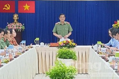 Giám đốc Công an TPHCM kiểm tra công tác bảo vệ bầu cử tại Quận 4