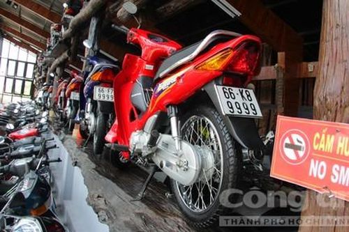 Thích thú với bộ sưu tập 500 chiếc xe biển số đẹp ở An Giang