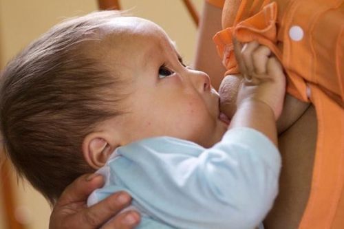 WHO đánh giá cao Việt Nam hỗ trợ nuôi con bằng sữa mẹ tại nơi làm việc