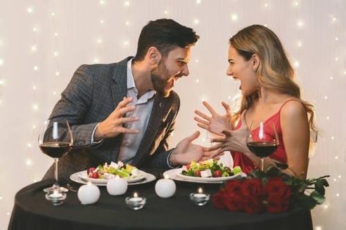 'Đưa bạn gái đi ăn đồ đắt đỏ, tôi phải đặt lại đồng hồ'