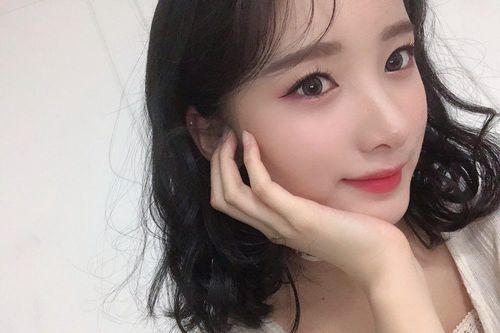 Thần tượng Nhật Bản gây chú ý trong nhóm nữ mới ở Kpop