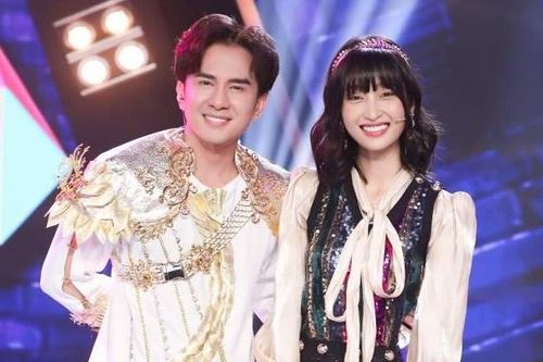 Đan Trường cùng Juky San hát 'Thiên hạ hữu tình nhân'