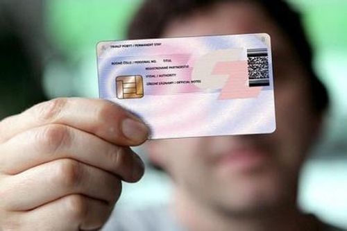 Căn cước công dân gắn chip có chức năng định vị?
