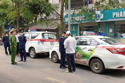 Phường Cống Vị: Tăng cường xử lý vi phạm trật tự đô thị chào mừng bầu cử Quốc hội