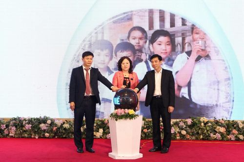 Hỗ trợ nước sạch cho các trường học Đồng bằng sông Cửu Long