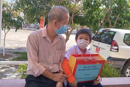 Con nuôi của lính Biên phòng trên dọc đường biên Tổ quốc